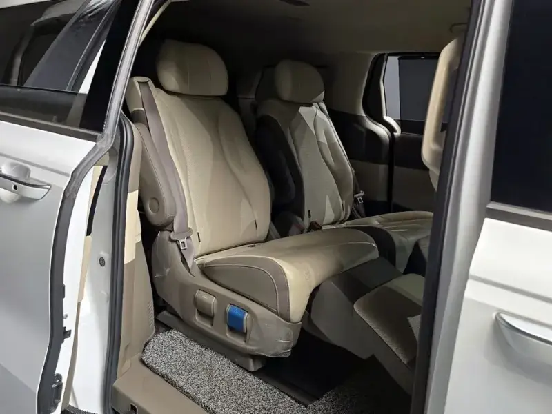 2021 Kia Carnival с пробегом 70 285 км
