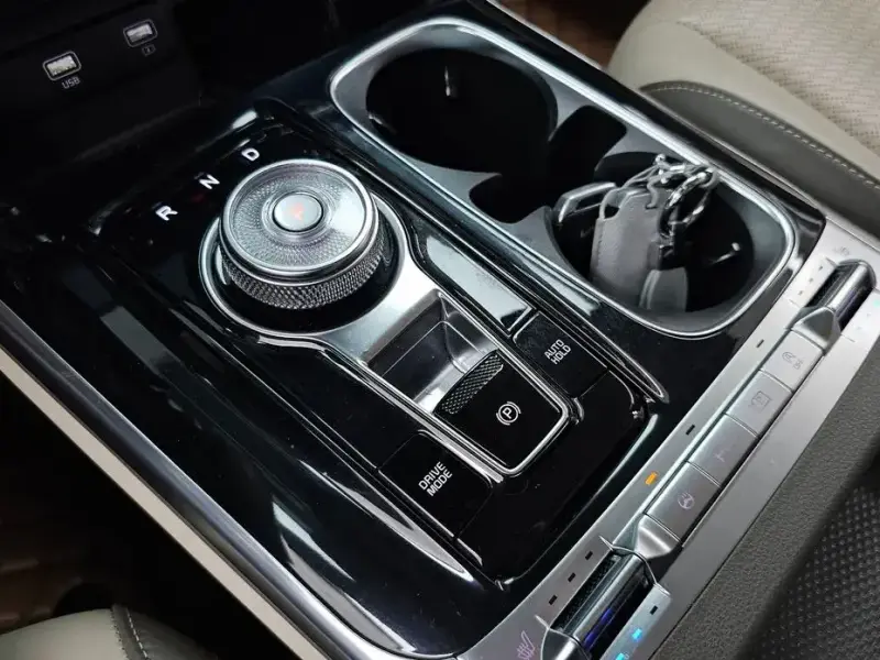2022 Kia Carnival с пробегом 57 496 км
