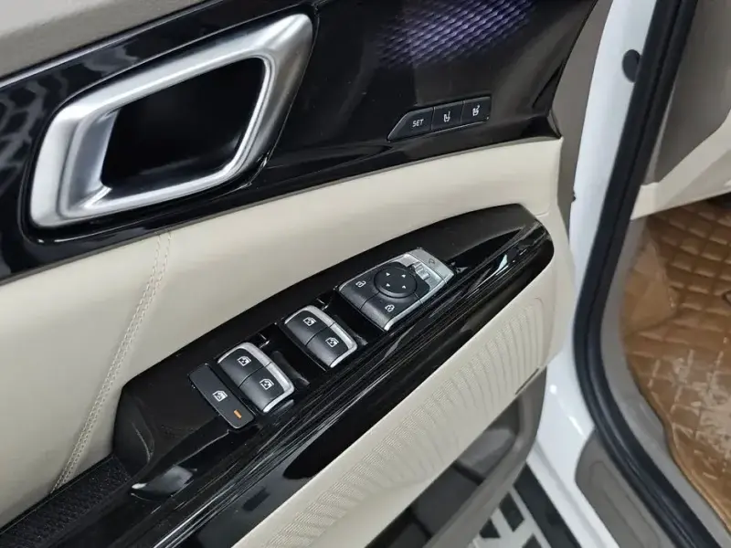 2022 Kia Carnival с пробегом 57 496 км