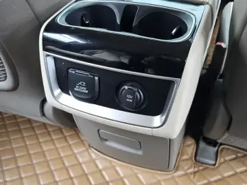 2022 Kia Carnival с пробегом 57 496 км