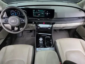 2023 Kia Carnival с пробегом 39 936 км