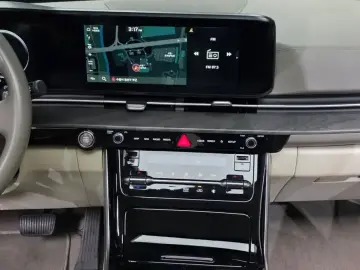 2023 Kia Carnival с пробегом 39 936 км