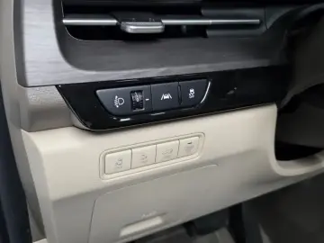 2023 Kia Carnival с пробегом 39 936 км