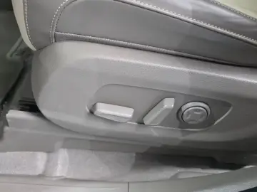 2023 Kia Carnival с пробегом 39 936 км