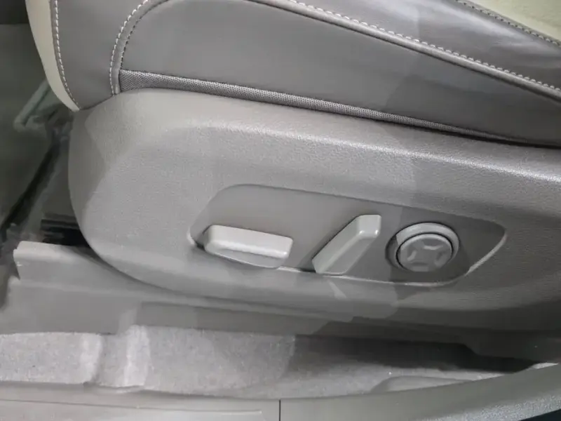 2023 Kia Carnival с пробегом 39 936 км
