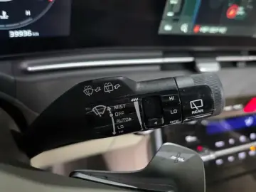 2023 Kia Carnival с пробегом 39 936 км