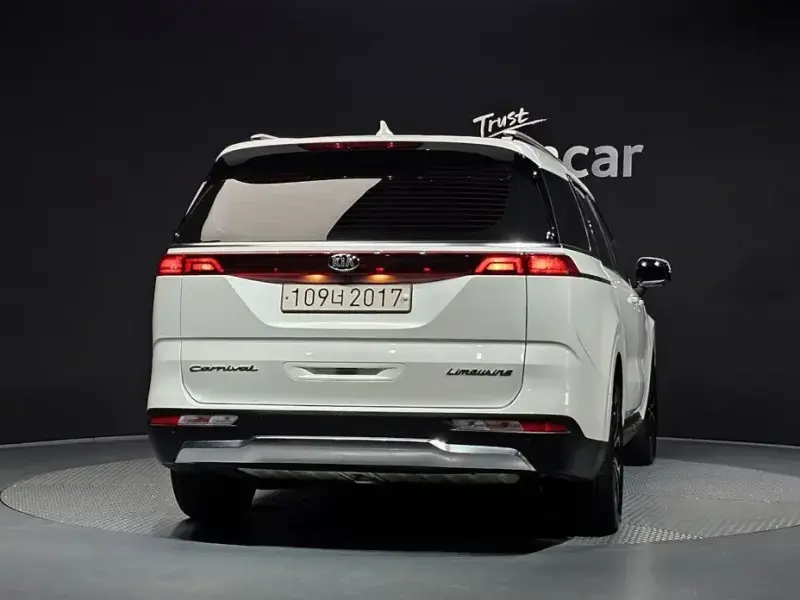 2021 Kia Carnival с пробегом 86 830 км