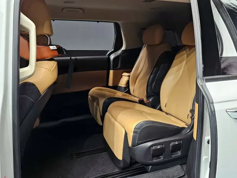 2021 Kia Carnival с пробегом 86 830 км