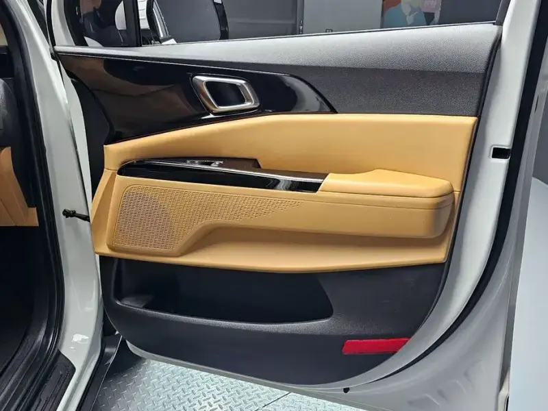 2021 Kia Carnival с пробегом 86 830 км