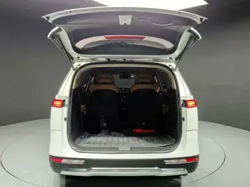 2021 Kia Carnival с пробегом 86 830 км