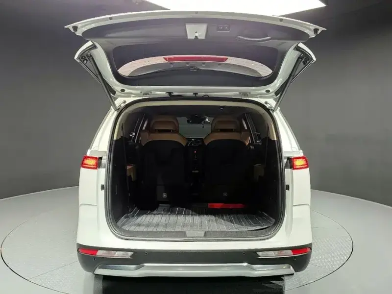 2021 Kia Carnival с пробегом 86 830 км