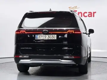 2021 Kia Carnival с пробегом 55 852 км