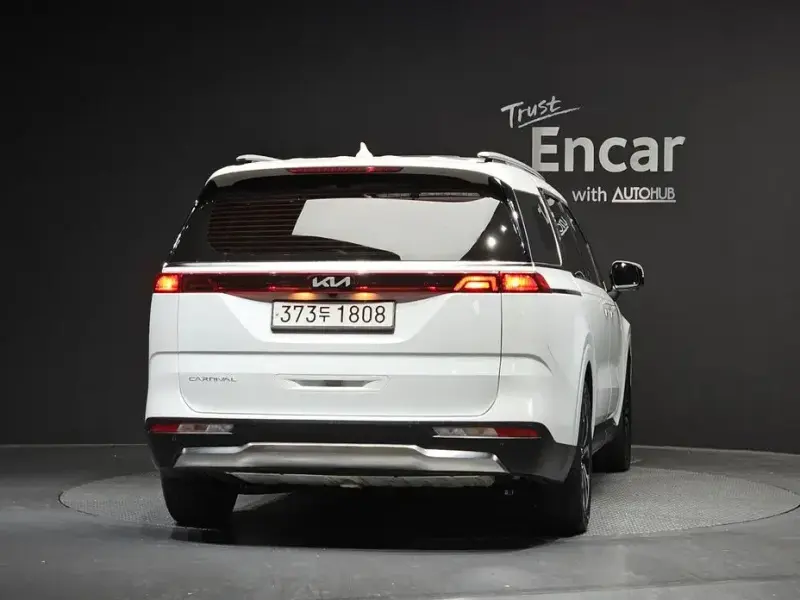 2021 Kia Carnival с пробегом 67 843 км