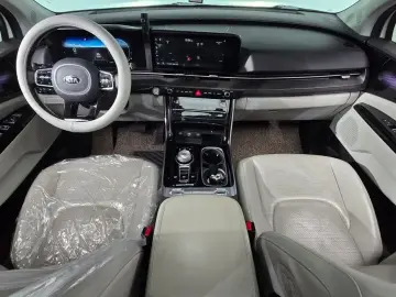 2021 Kia Carnival с пробегом 128 238 км