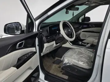 2021 Kia Carnival с пробегом 128 238 км