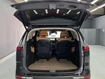 2022 Kia Carnival с пробегом 59 000 км