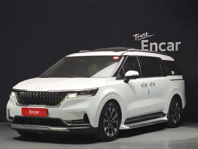 2022 Kia Carnival с пробегом 77 238 км