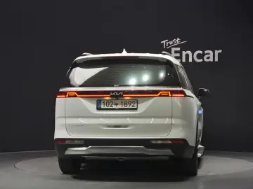 2022 Kia Carnival с пробегом 77 238 км