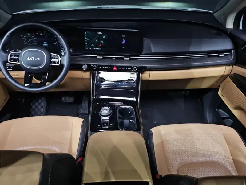 2022 Kia Carnival с пробегом 77 238 км