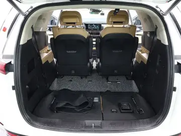 2021 Kia Carnival с пробегом 48 000 км
