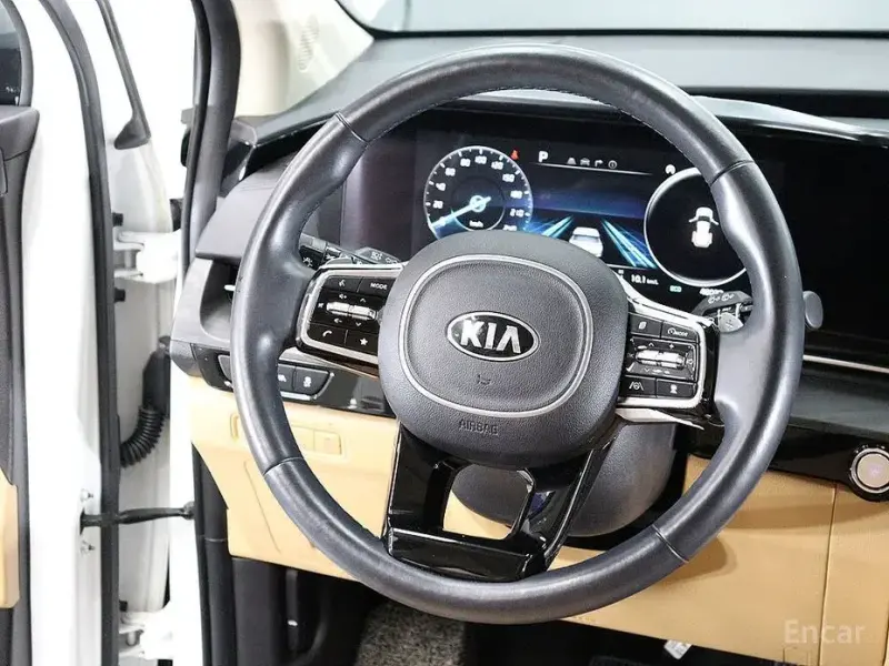 2021 Kia Carnival с пробегом 48 000 км