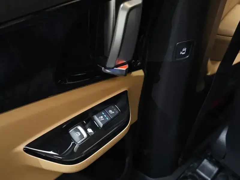 2022 Kia Carnival с пробегом 77 238 км