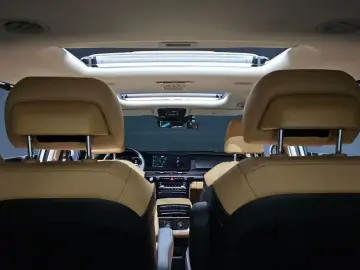 2022 Kia Carnival с пробегом 77 238 км