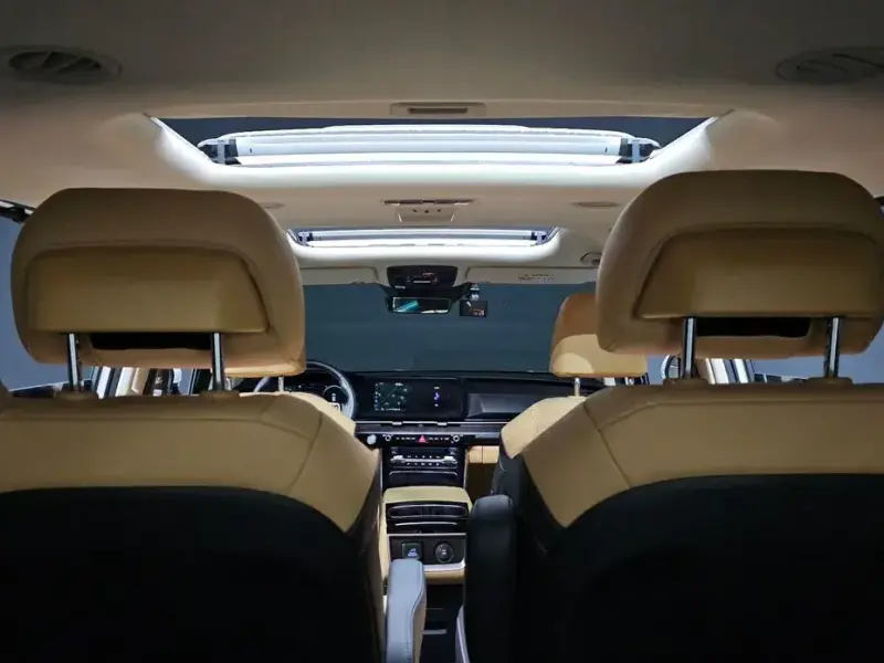 2022 Kia Carnival с пробегом 77 238 км