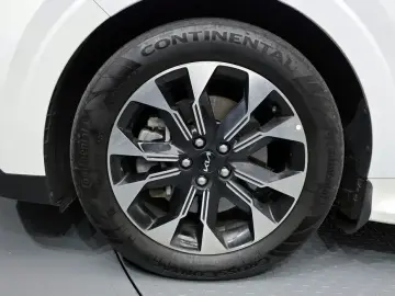 2022 Kia Carnival с пробегом 48 317 км