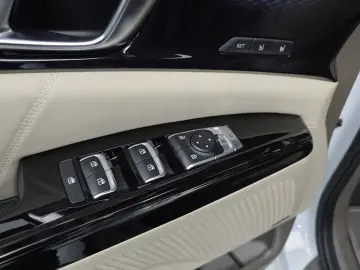 2022 Kia Carnival с пробегом 48 317 км