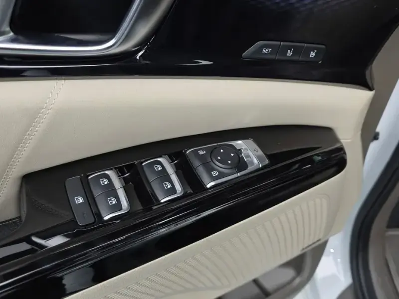2022 Kia Carnival с пробегом 48 317 км