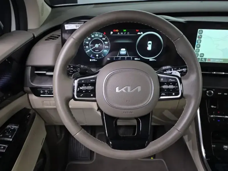 2022 Kia Carnival с пробегом 48 317 км
