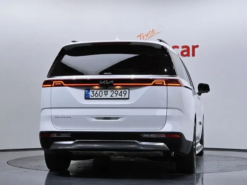 2021 Kia Carnival с пробегом 44 775 км