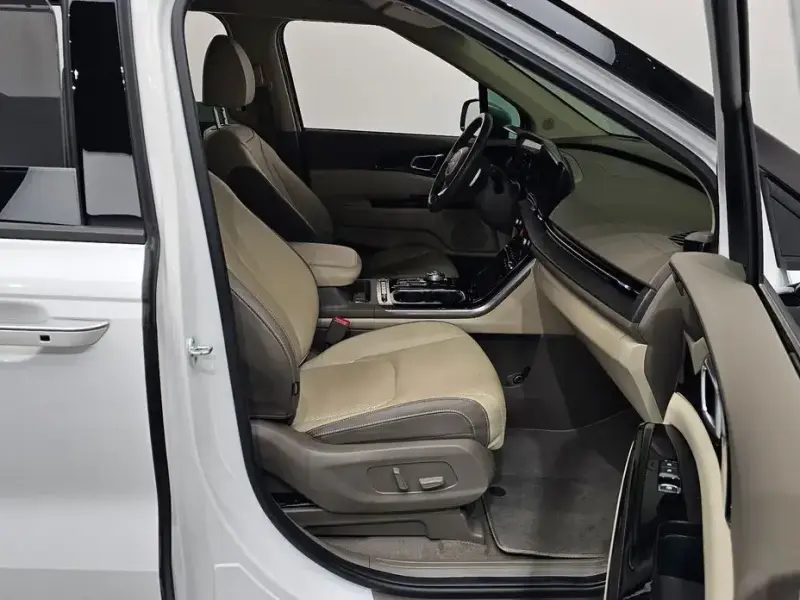 2021 Kia Carnival с пробегом 44 775 км