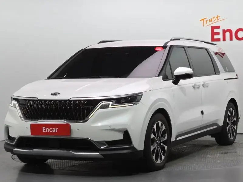 2021 Kia Carnival с пробегом 54 476 км
