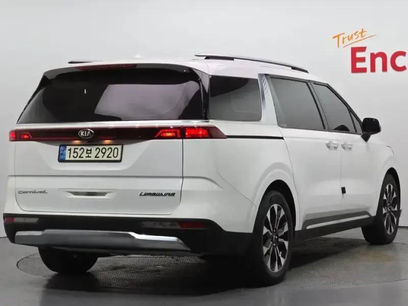 2021 Kia Carnival с пробегом 54 476 км