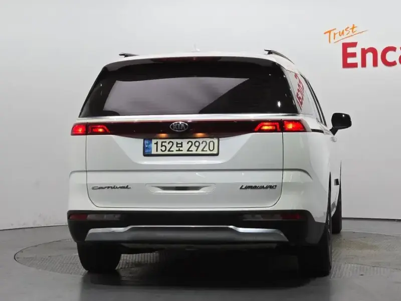 2021 Kia Carnival с пробегом 54 476 км