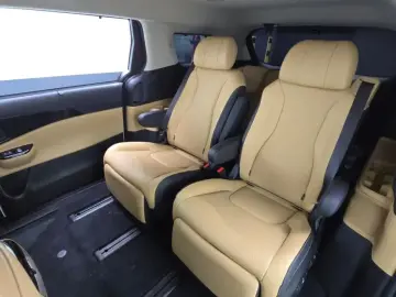 2021 Kia Carnival с пробегом 54 476 км