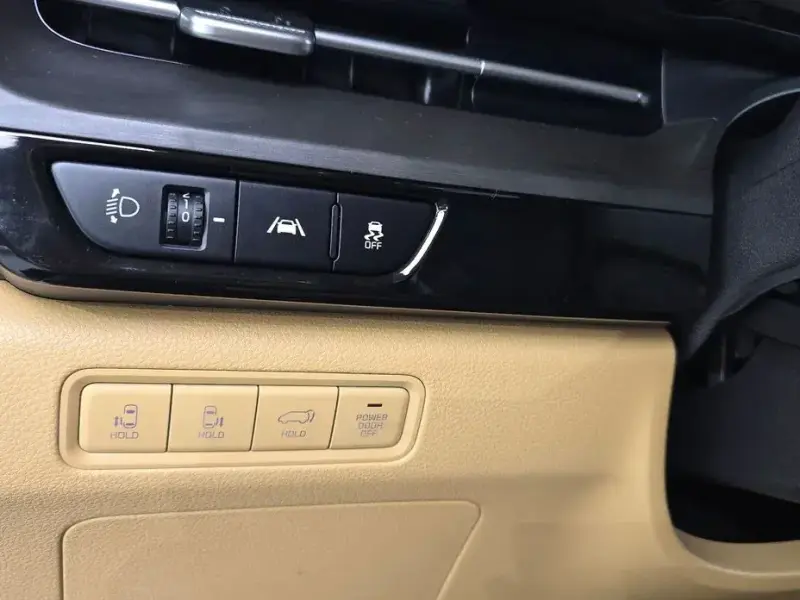 2021 Kia Carnival с пробегом 54 476 км