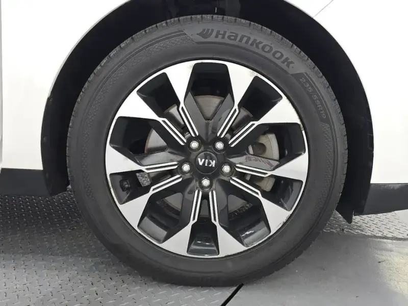 2021 Kia Carnival с пробегом 54 476 км