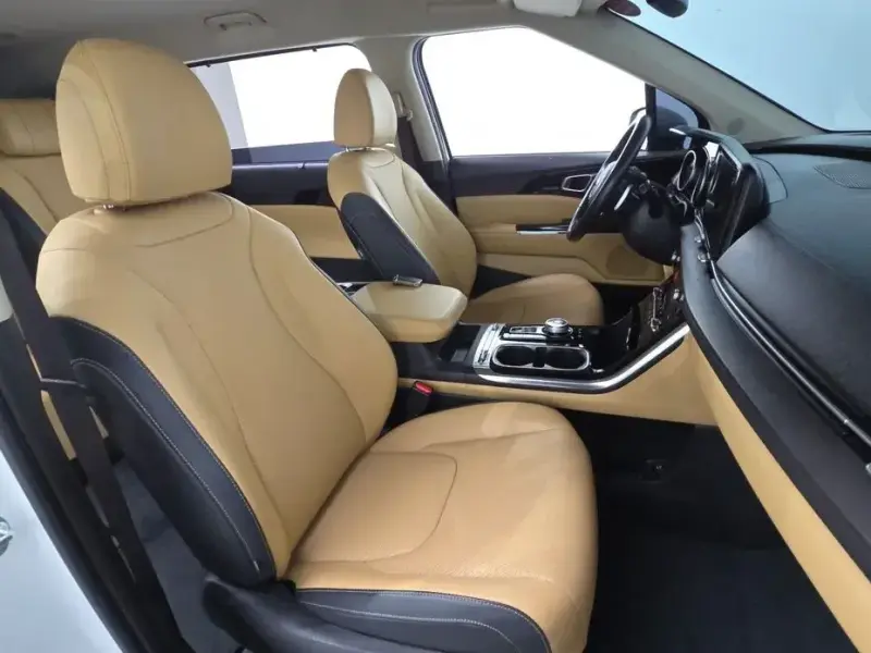 2021 Kia Carnival с пробегом 54 476 км