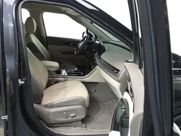 2023 Kia Carnival с пробегом 59 153 км