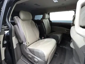 2023 Kia Carnival с пробегом 59 153 км