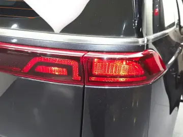 2023 Kia Carnival с пробегом 59 153 км