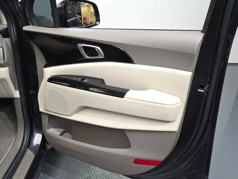 2023 Kia Carnival с пробегом 59 153 км