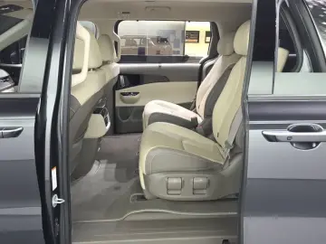 2023 Kia Carnival с пробегом 59 153 км