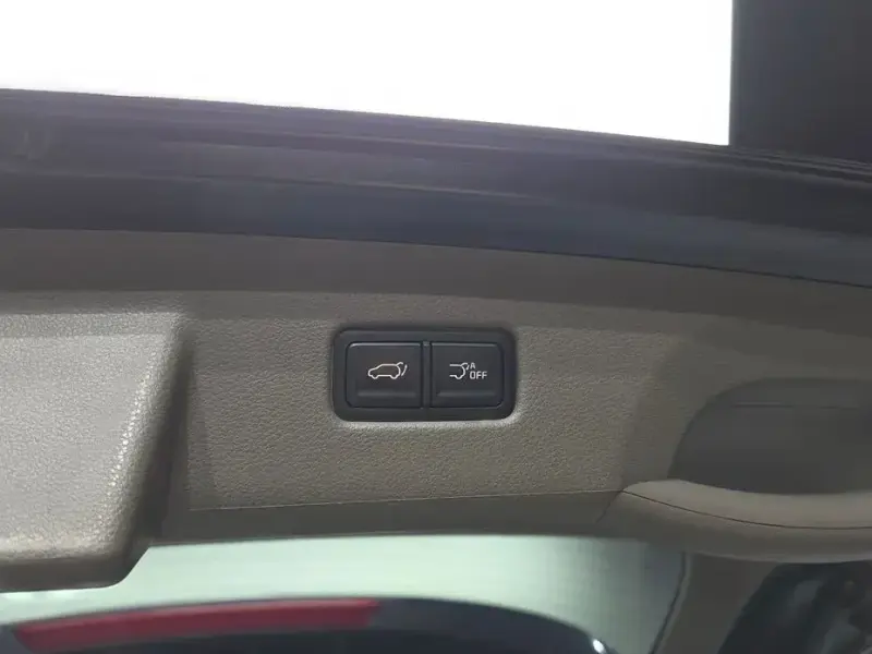 2023 Kia Carnival с пробегом 59 153 км