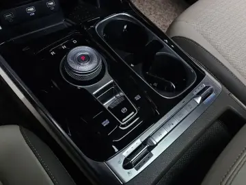 2023 Kia Carnival с пробегом 39 143 км