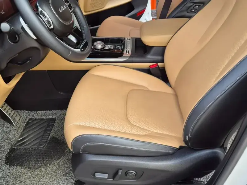 2021 Kia Carnival с пробегом 42 583 км