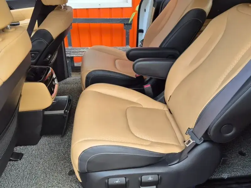 2021 Kia Carnival с пробегом 42 583 км